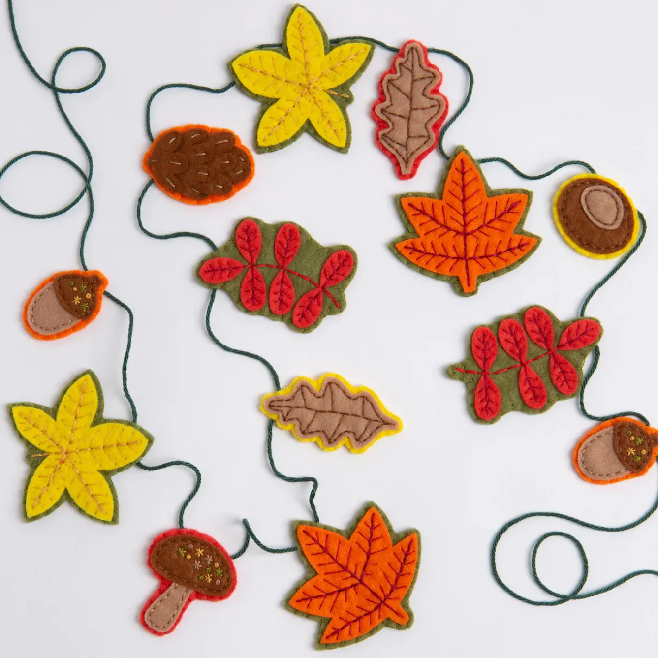 Hawthorn Handmade Crafts|Children-Autumn Garland Needle Felting Kit