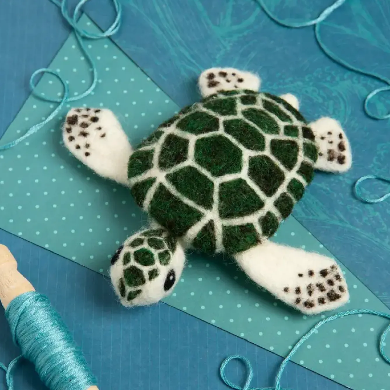 Hawthorn Handmade Crafts-Baby Sea Turtle Mini Felting Kit