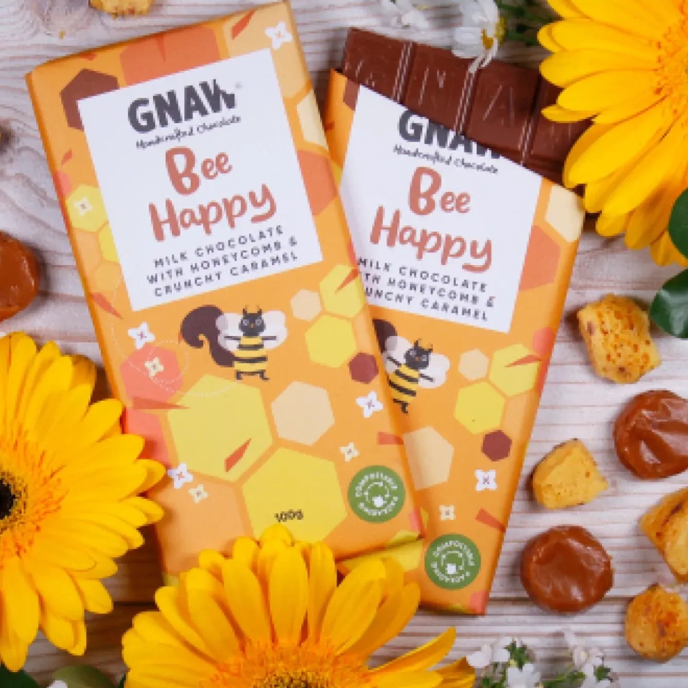 Gnaw Chocolate Chocolate-Bee Happy Milk Chocolate with Honeycomb & Crunchy Caramel Chocolate Bar
