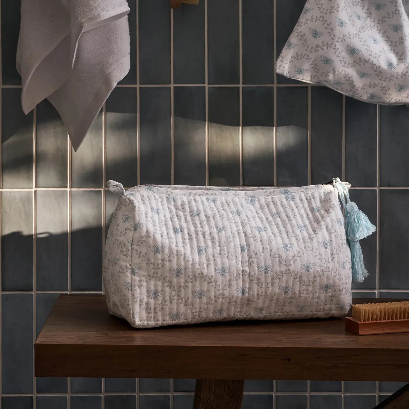 Sophie Allport Bags-Bees & Leaves Quilted Cotton Make up Bag