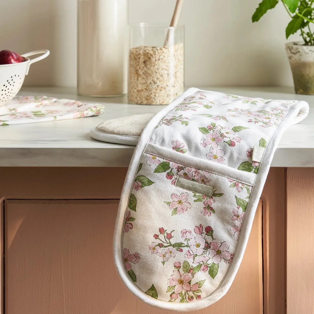 Sophie Allport Oven Gloves/Mitts-Blossom Double Oven Glove