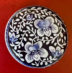 Elite Tins Flowers & Fruits-Blue & White Mini Round Tin