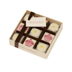 Choc on Choc Chocolate-Chocolate Cupcakes and Daisies