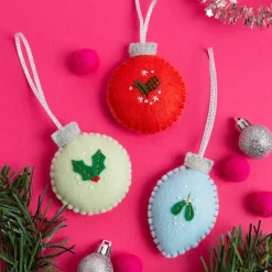 Hawthorn Handmade Crafts|Children-Christmas Baubles Felt Craft Kit