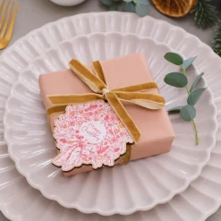 Victoria Eggs Christmas Decorations|Seasonal Decor-Christmas Wreath Wooden Decoration