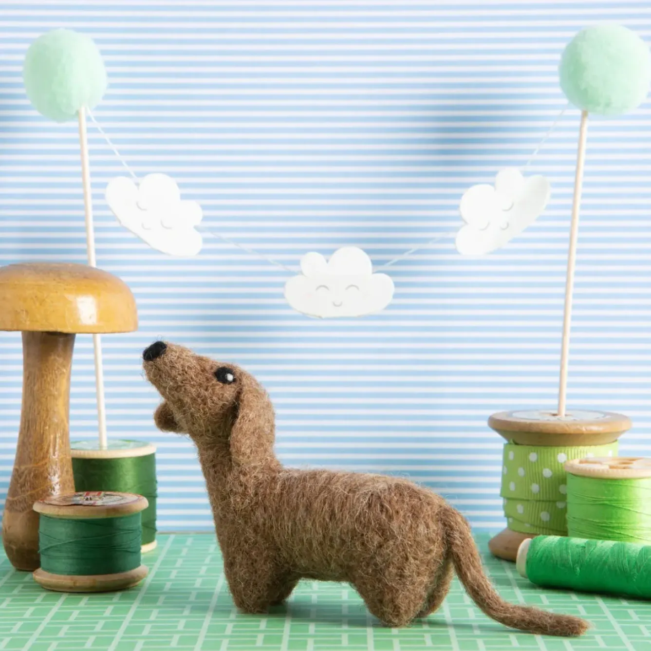 Hawthorn Handmade Crafts|Children-Dachshund Mini Felting Kit