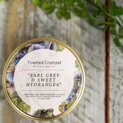 Toasted Crumpet Home Fragrance-Earl Grey & Sweet Hydrangea Candle in a Matt Gold Tin