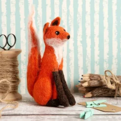 Hawthorn Handmade Crafts-Fox Needle Felting Kit