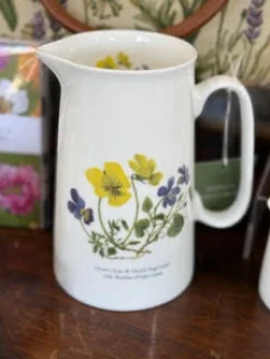 Sophia Davenport Jugs-Heart's Ease & Heath Dog Violet 2 Pint Jug