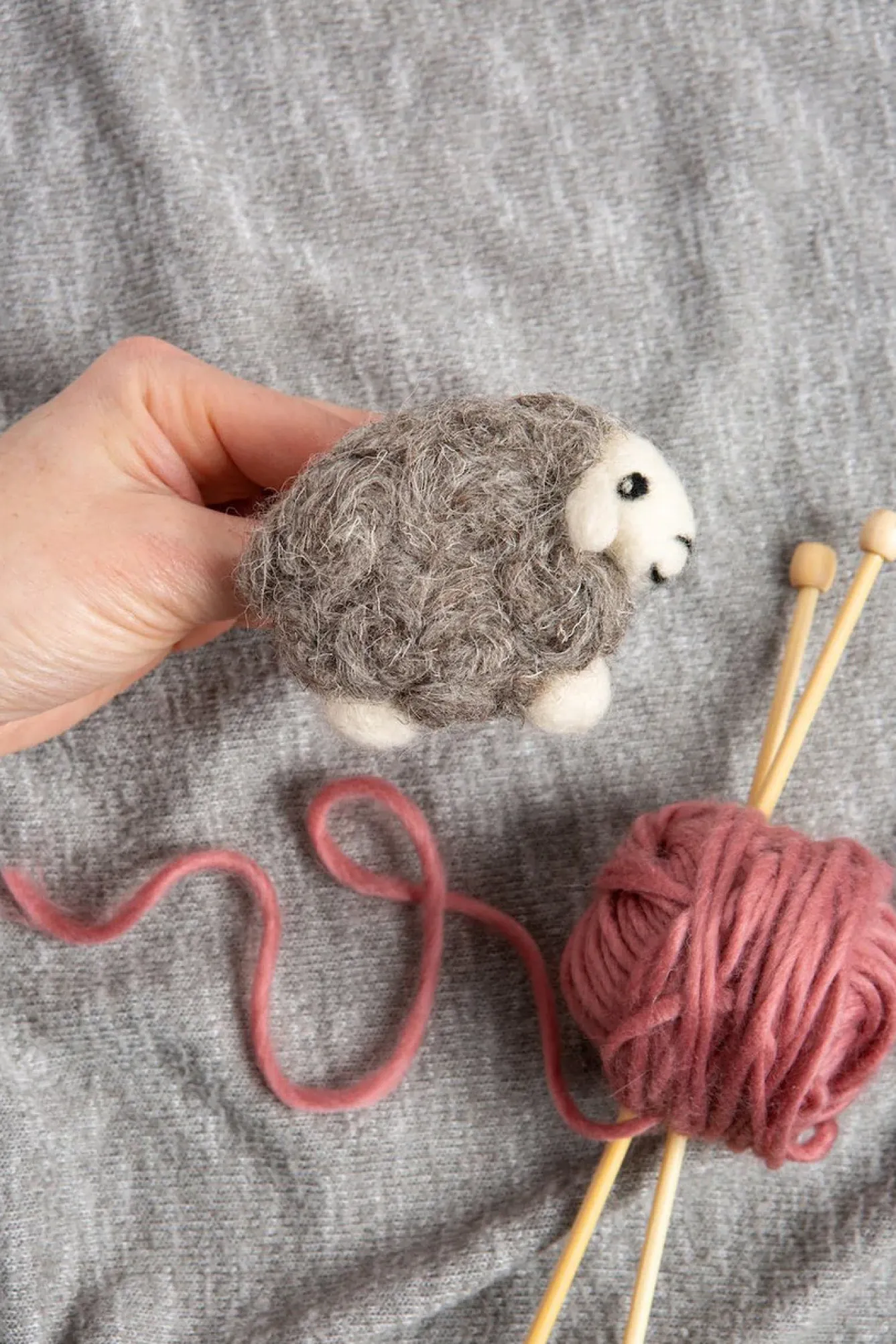 Hawthorn Handmade Crafts-Herdwick Sheep Brooch Felting Kit