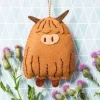 Corinne Lapierre Crafts|Children-Highland Cow Felt Craft Mini Kit