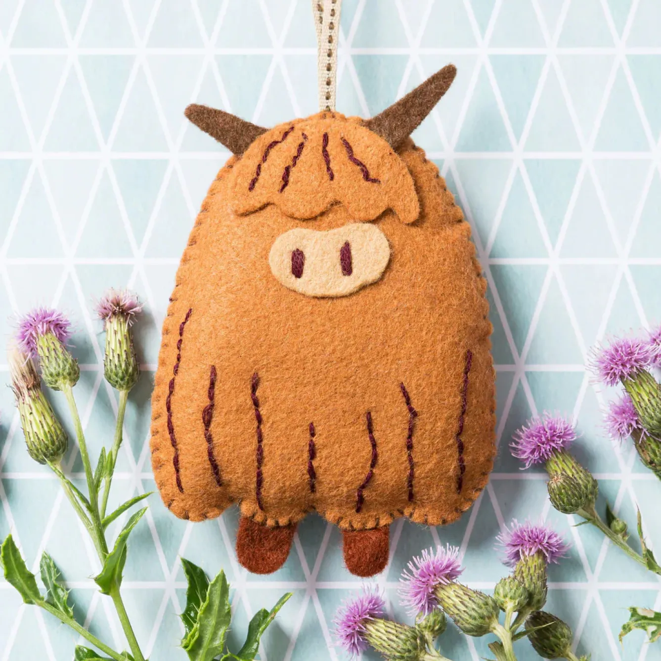Corinne Lapierre Crafts|Children-Highland Cow Felt Craft Mini Kit