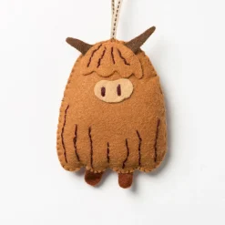 Corinne Lapierre Crafts|Children-Highland Cow Felt Craft Mini Kit