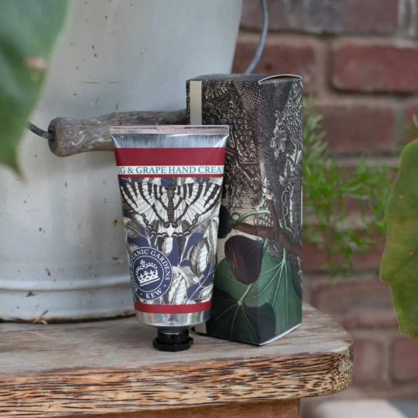 English Soap Company Soaps & Lotions-Kew Gardens Fig & Grape Hand Cream