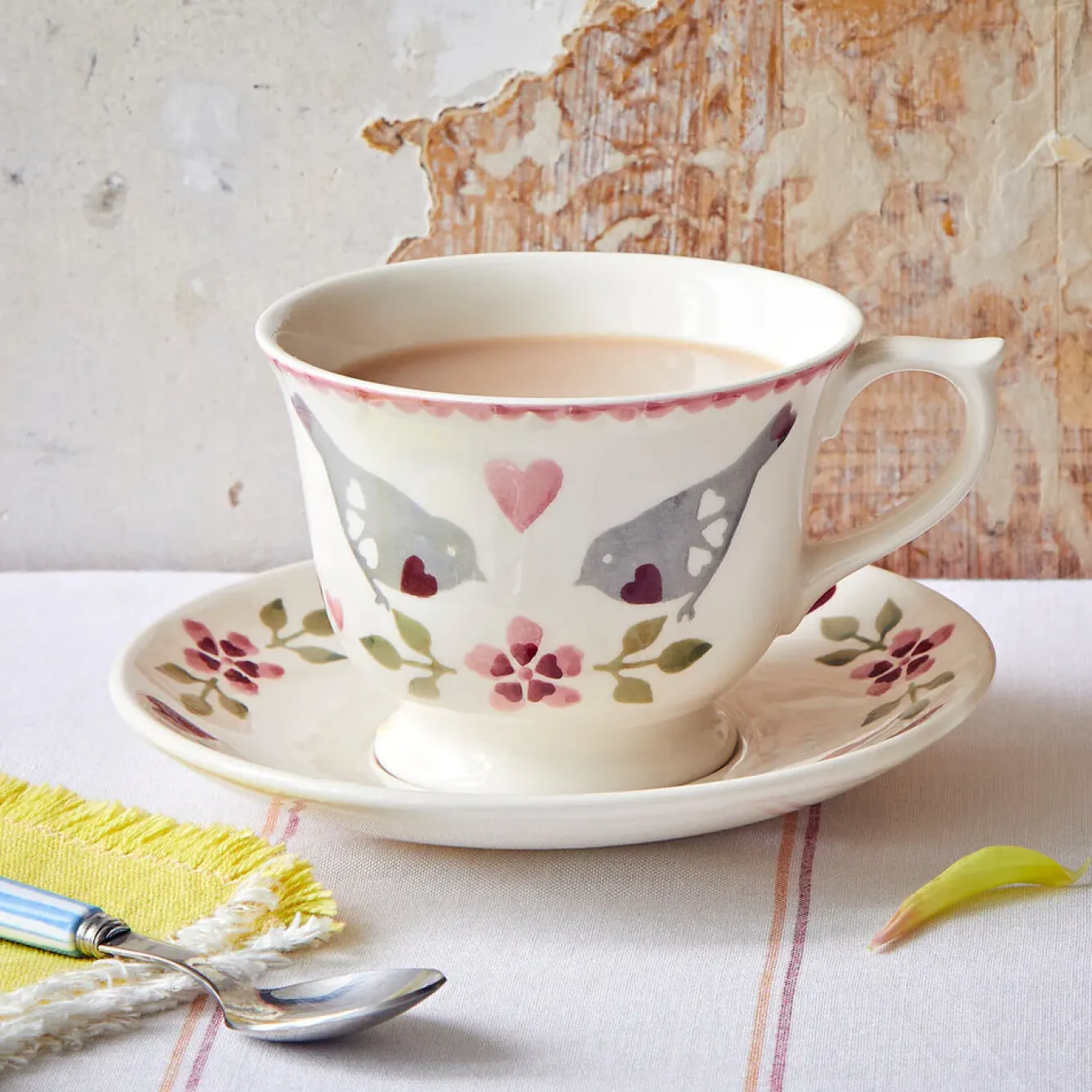 Emma Bridgewater Valentine's Day-Lovebirds Large Teacup & Saucer Boxed