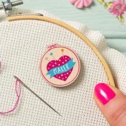 Hawthorn Handmade Crafts-Maker Pincushion Magnetic Needle Holder