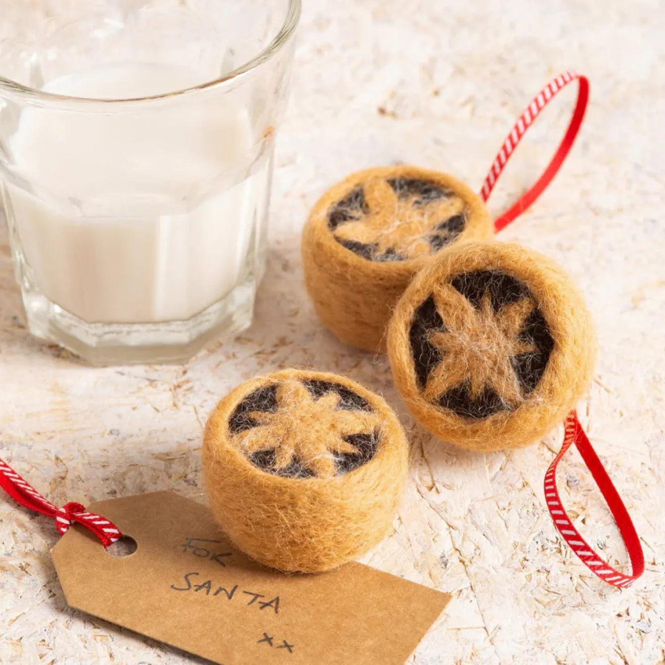 Hawthorn Handmade Crafts-Mince Pies Mini Felting Kit