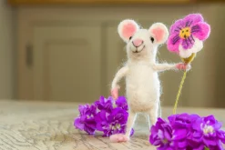 Sew Heart Felt Children-Mouse Holding Pansy