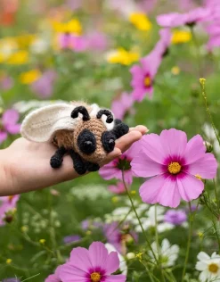 Toft Crafts Crafts-Nancy the Honey Bee Crochet Kit
