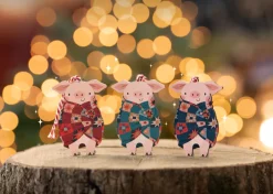 Dapple & Dot Christmas-Pigs in Blankets Wooden Christmas Decorations