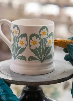 Emma Bridgewater Flowers & Garden-Primrose Hand-Stamped 1/2 Pint Mug