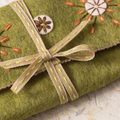 Corinne Lapierre Crafts|Children-Sewing Roll Wool Mix Felt Craft Kit