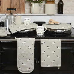 Sophie Allport Tea-Sheep Double Oven Glove