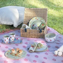 Sophie Allport Picnic-Strawberries Knitted Picnic Blanket