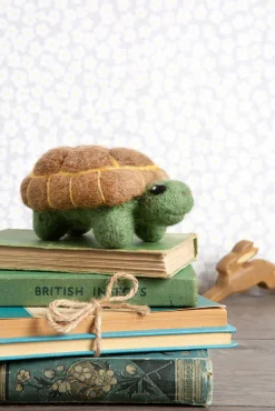 Hawthorn Handmade Crafts-Tortoise Needle Felting Kit